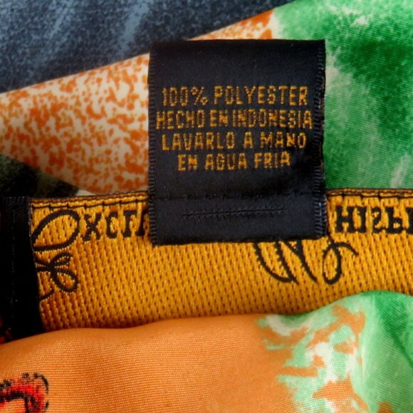 Exclusive by Whispers Shirt Size Med Floral Abstract Short Sleeve Shoulder Pads - Picture 7 of 7